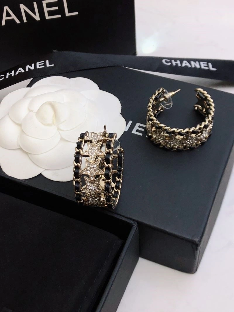 Chanel Earrings Trendsetting 221420