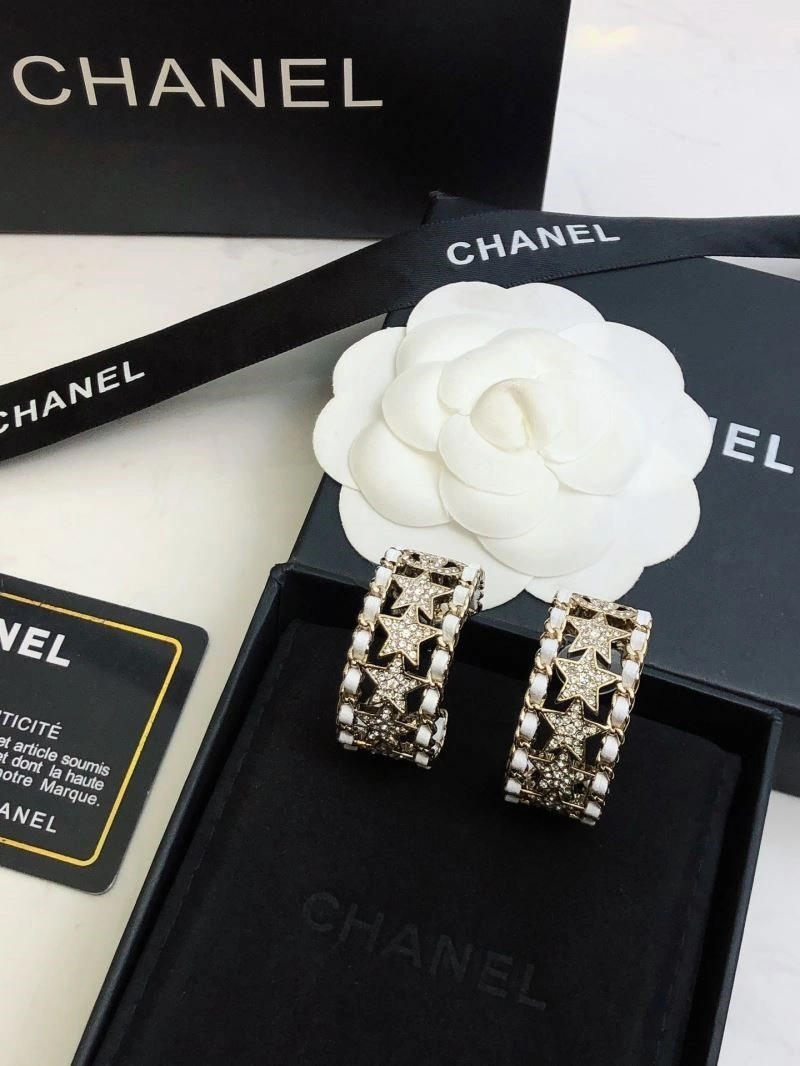 Refined Chanel Earrings 221412