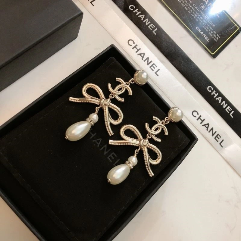 Affordable Chanel Earrings 221415