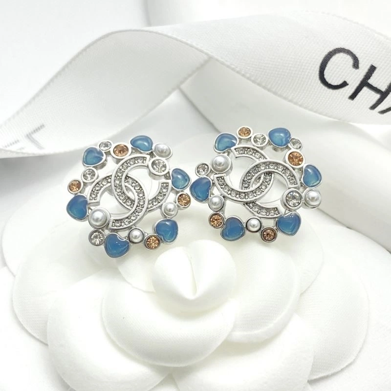 Comfortable Chanel Earrings 221400