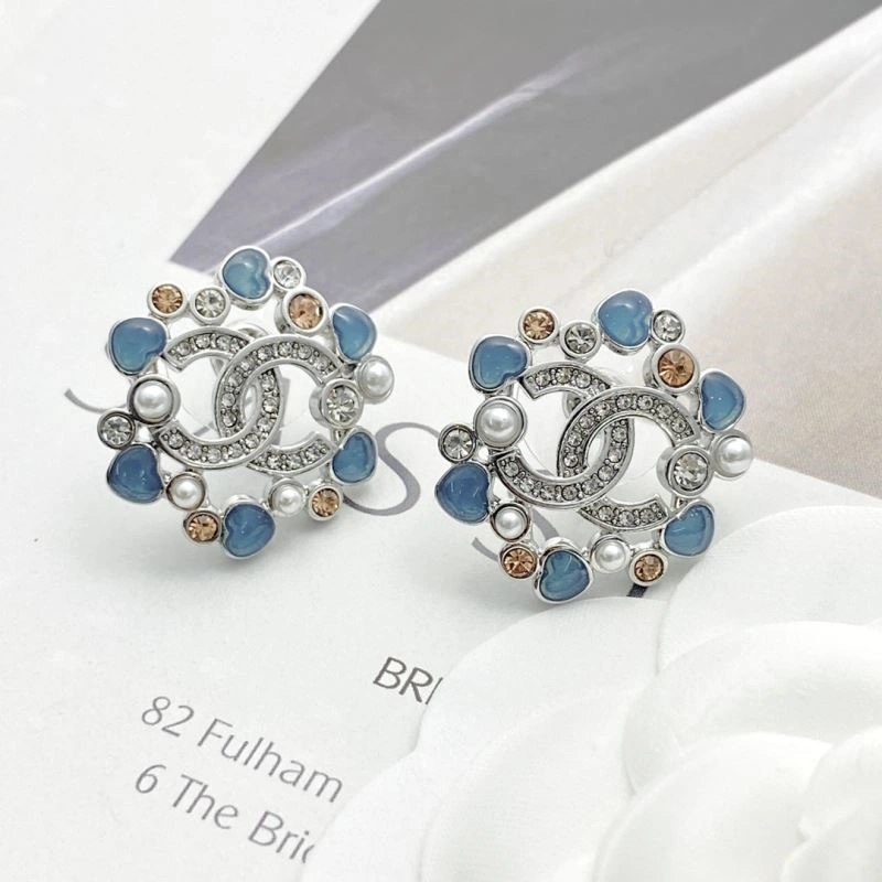 Comfortable Chanel Earrings 221400