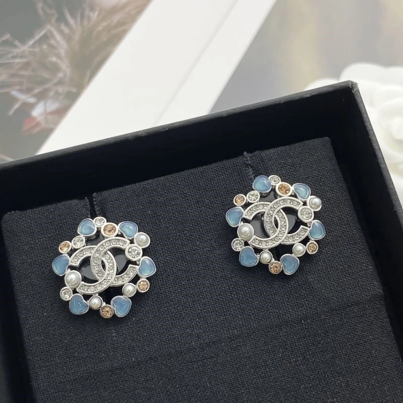 Comfortable Chanel Earrings 221400
