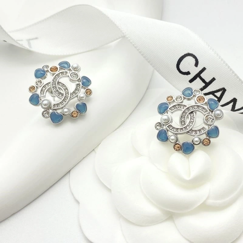 Comfortable Chanel Earrings 221400