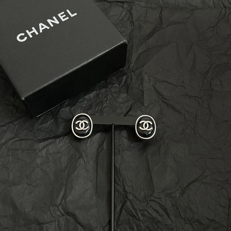 EyeCatching Chanel Earrings 221394