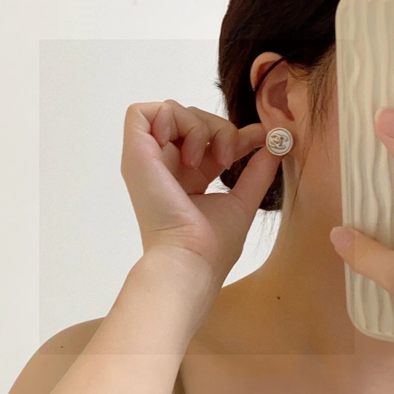 Chanel Earrings Sophisticated 221408