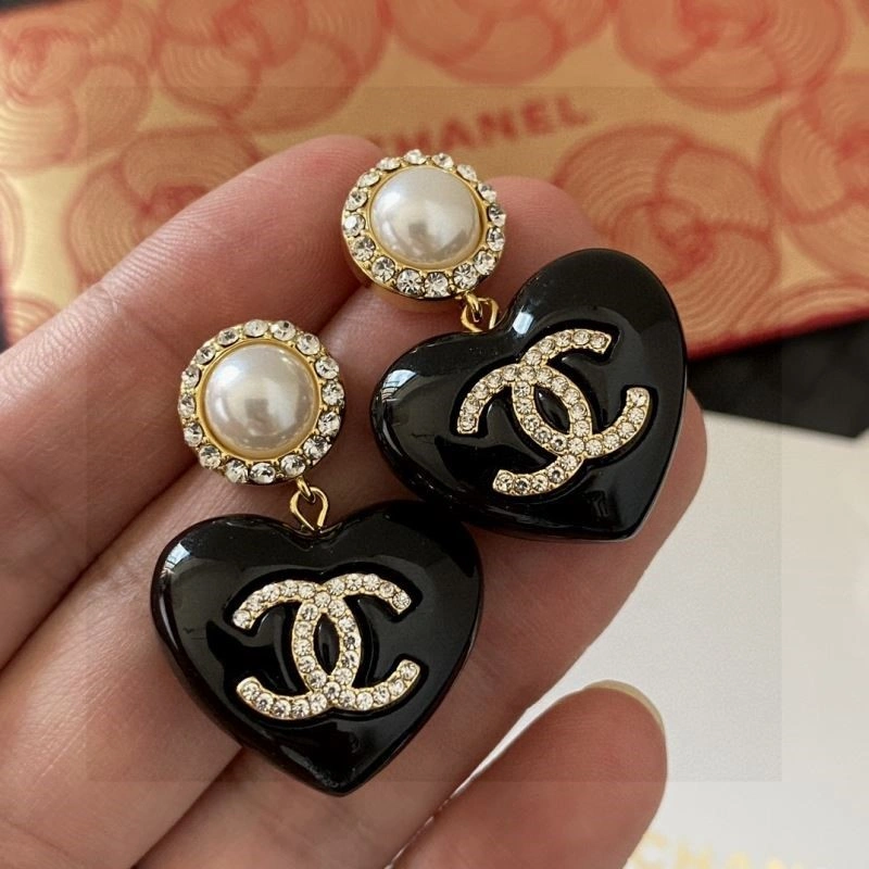 Trendsetting Chanel Earrings 221392