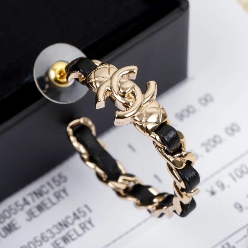 Chanel Earrings WaterResistant 221374