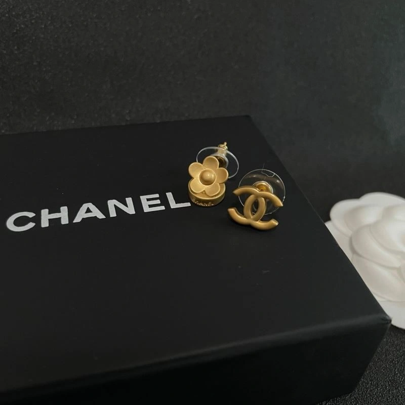 Neat Chanel Earrings 221377