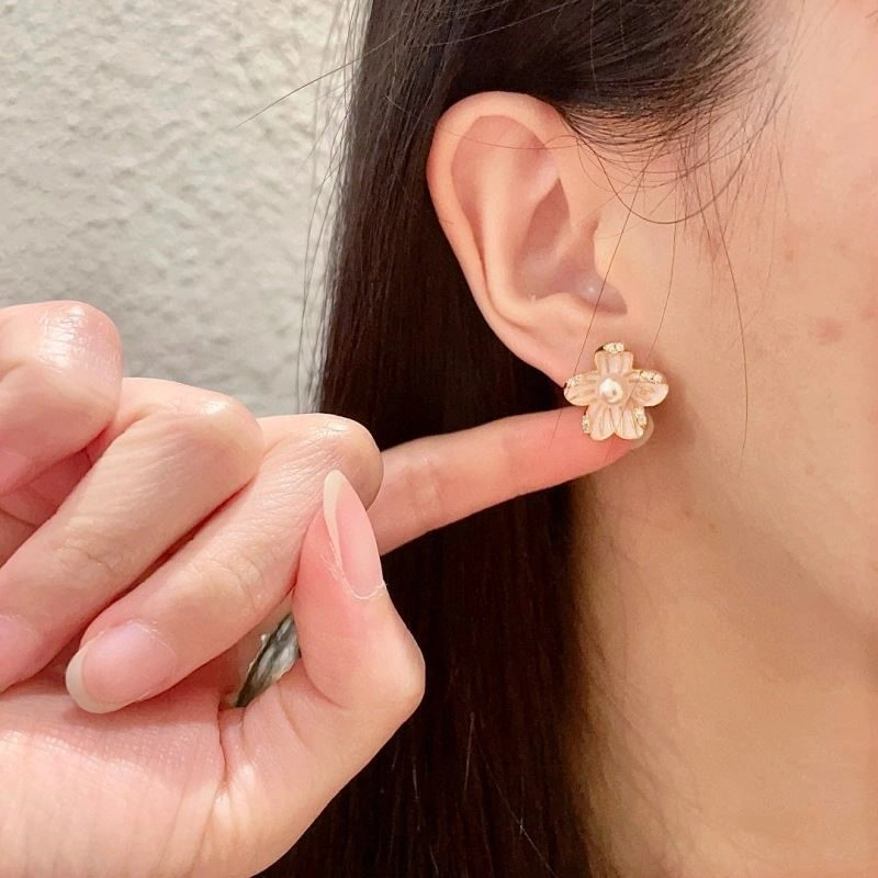 NewStyle Chanel Earrings 221380