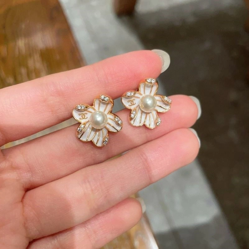 NewStyle Chanel Earrings 221380
