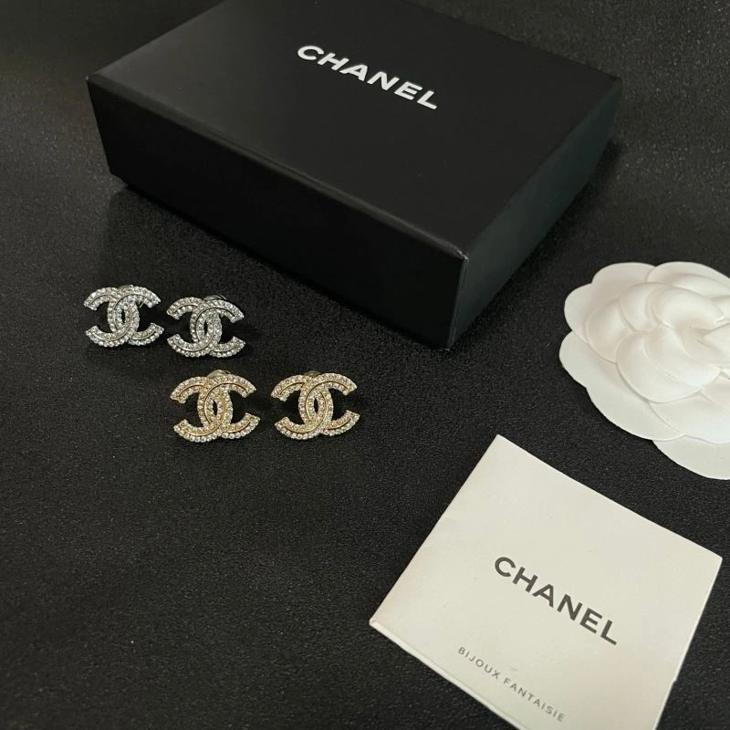 Comfortable Chanel Earrings 221382