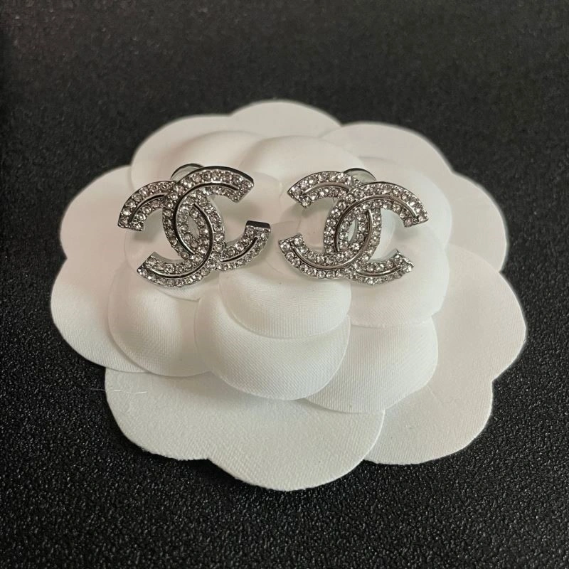 Comfortable Chanel Earrings 221382