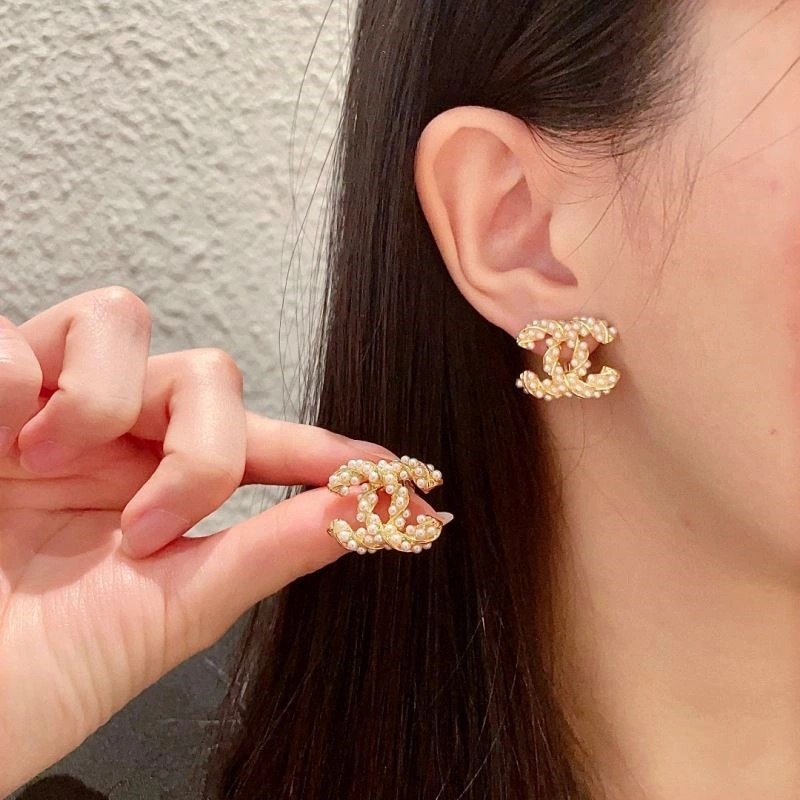 Chanel Earrings Lightweight 221363