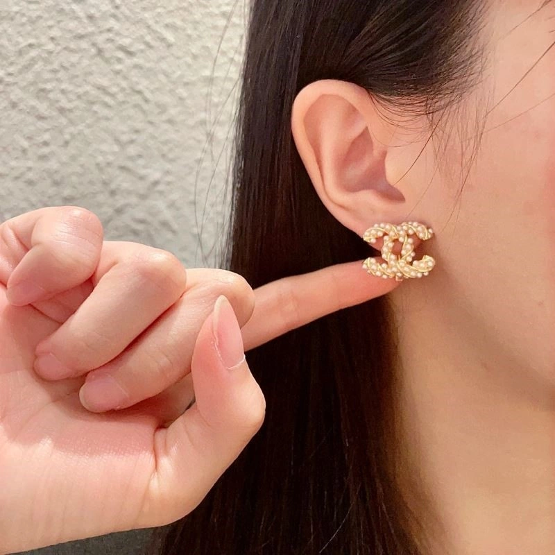 Chanel Earrings Lightweight 221363