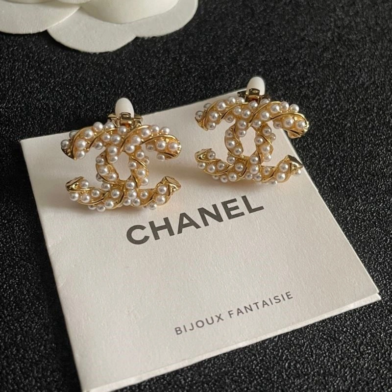 Chanel Earrings Lightweight 221363