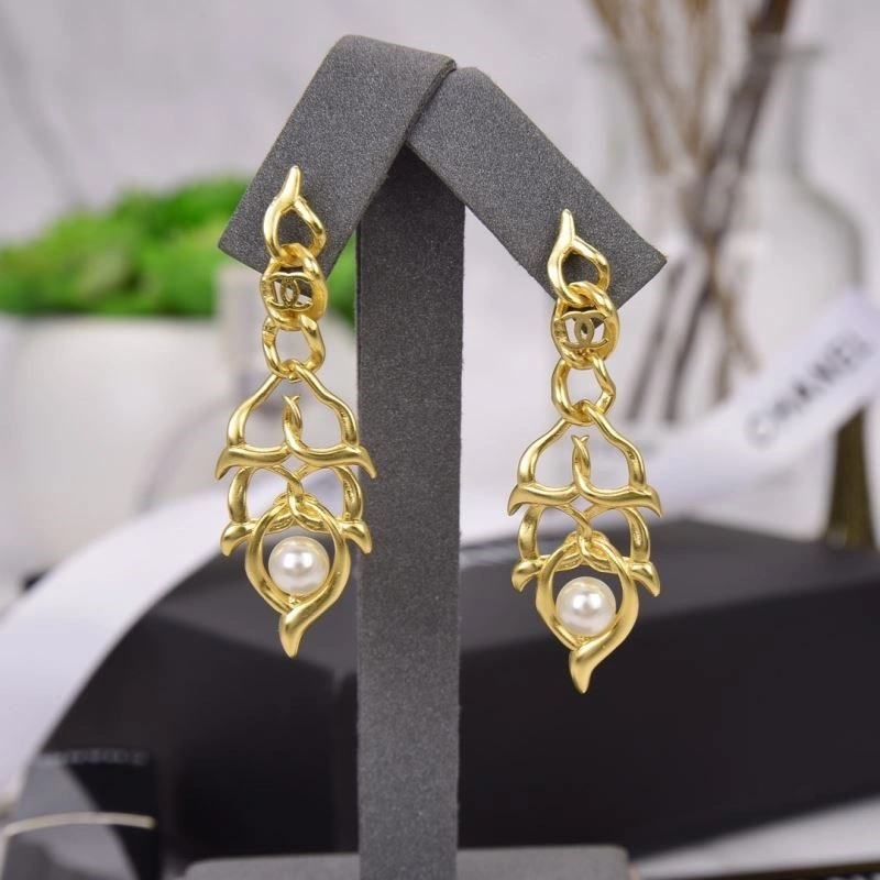 HighPerformance Chanel Earrings 221338