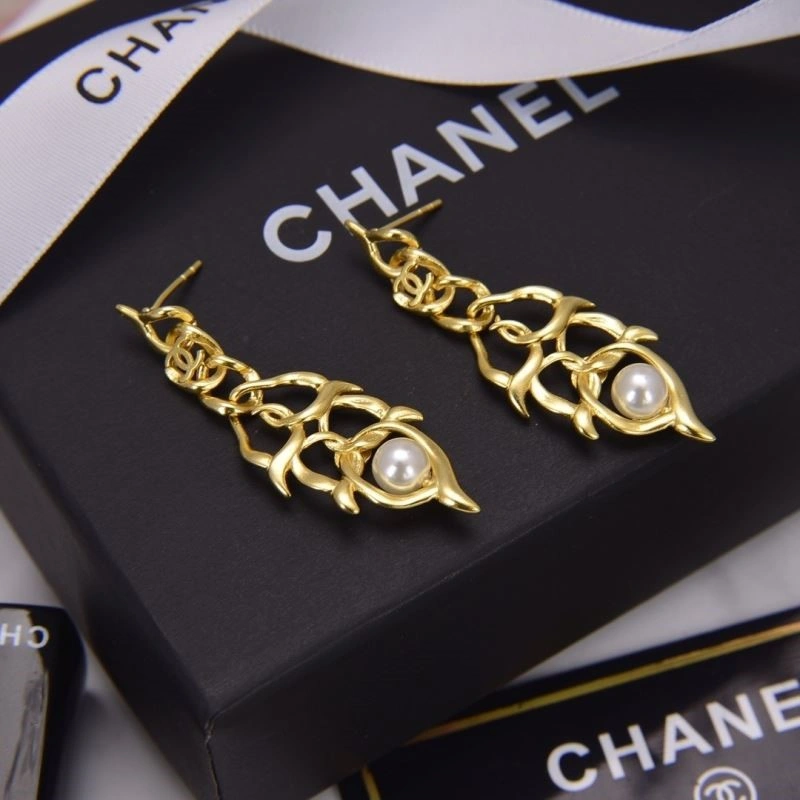HighPerformance Chanel Earrings 221338