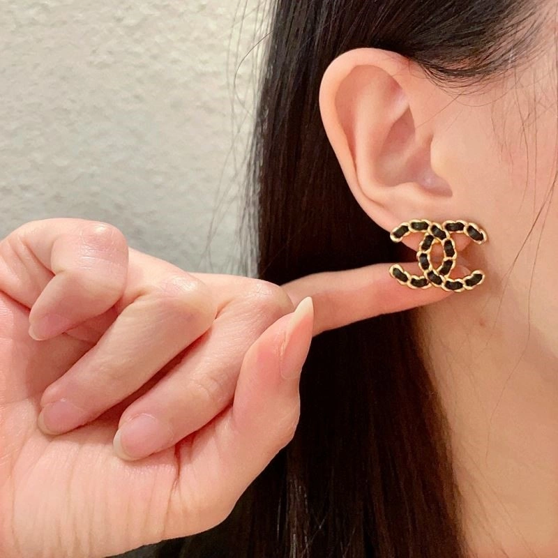 Chanel Earrings Lightweight 221343