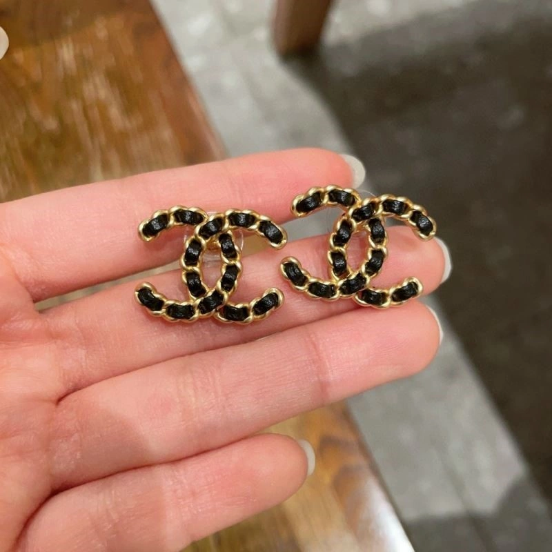 Chanel Earrings Lightweight 221343