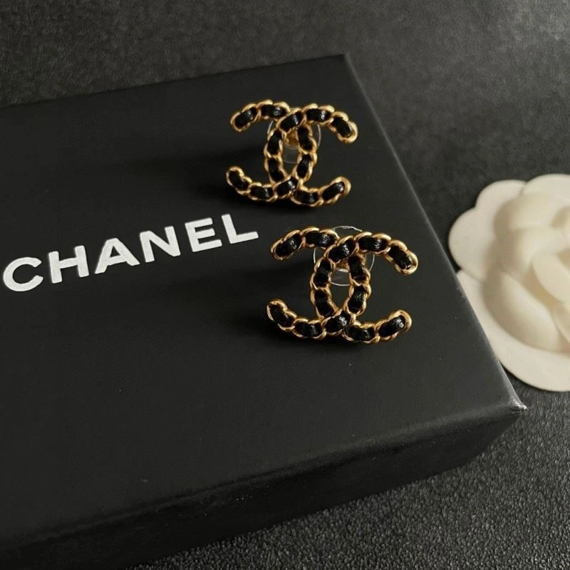 Chanel Earrings Lightweight 221343