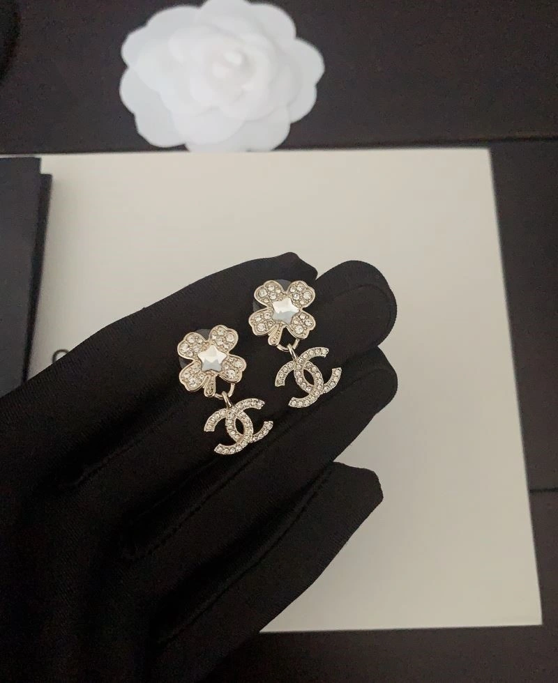 Refined Chanel Earrings 221320