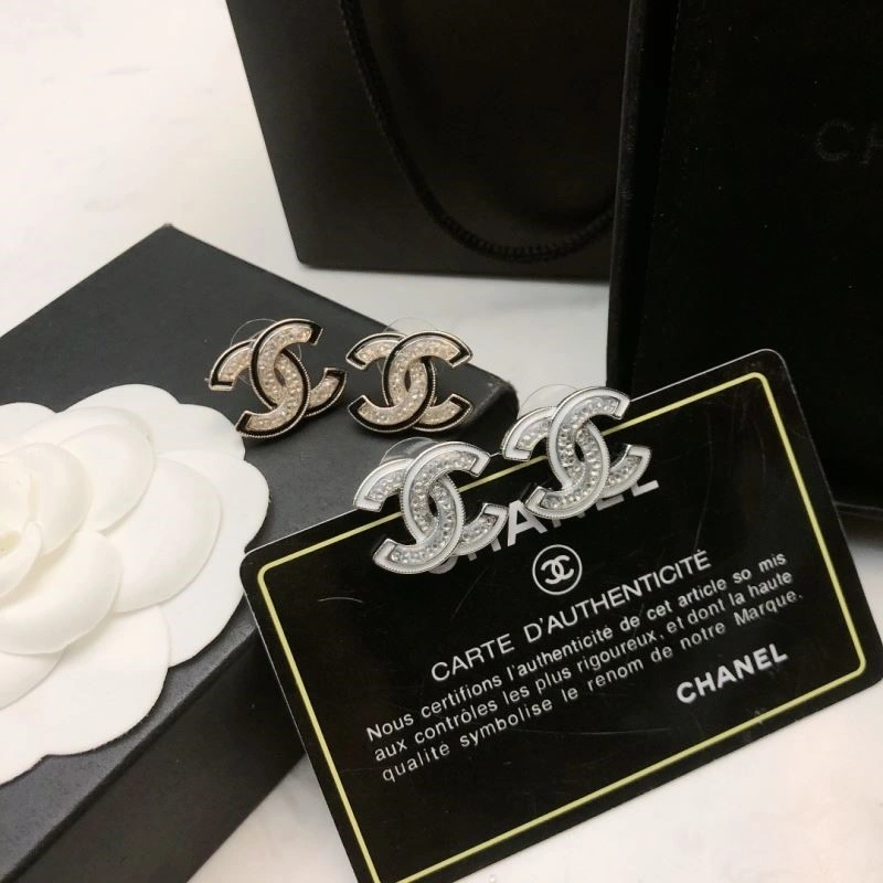 Breathable Chanel Earrings 221326