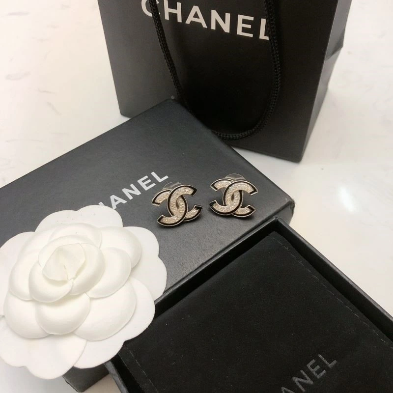 Breathable Chanel Earrings 221326