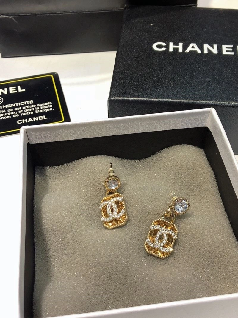Popular Chanel Earrings 221330