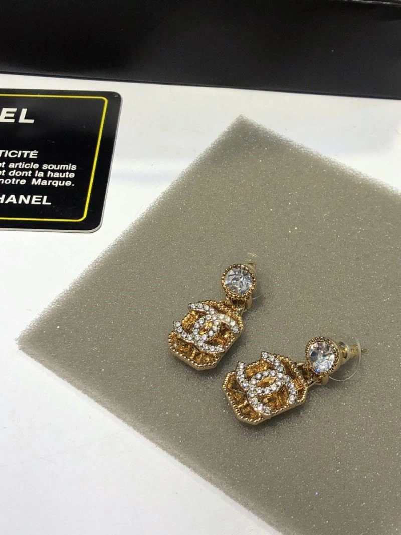 Popular Chanel Earrings 221330