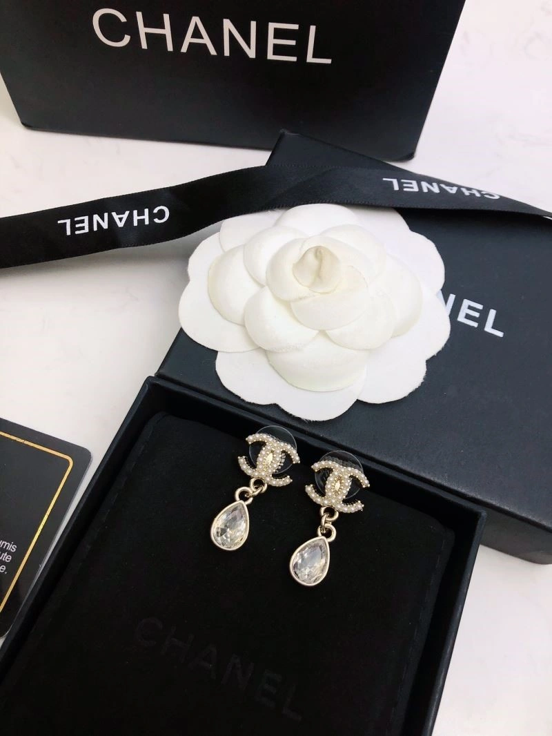 Unique Chanel Earrings 221332