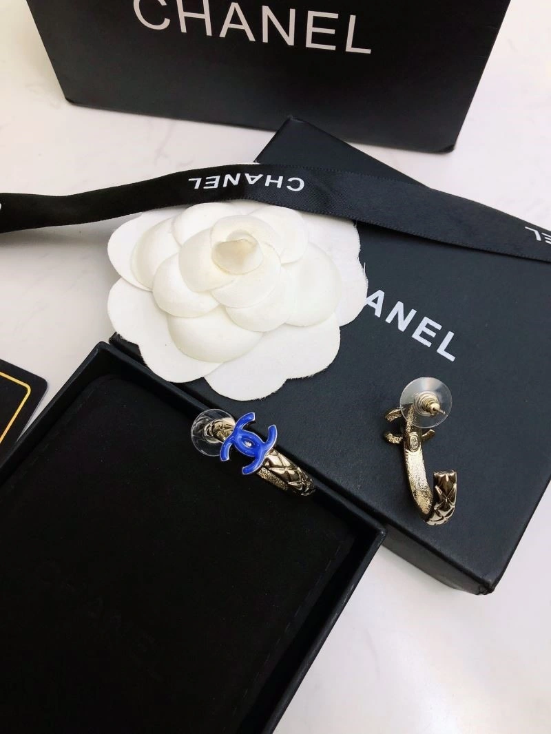 Chanel Earrings Durable 221317
