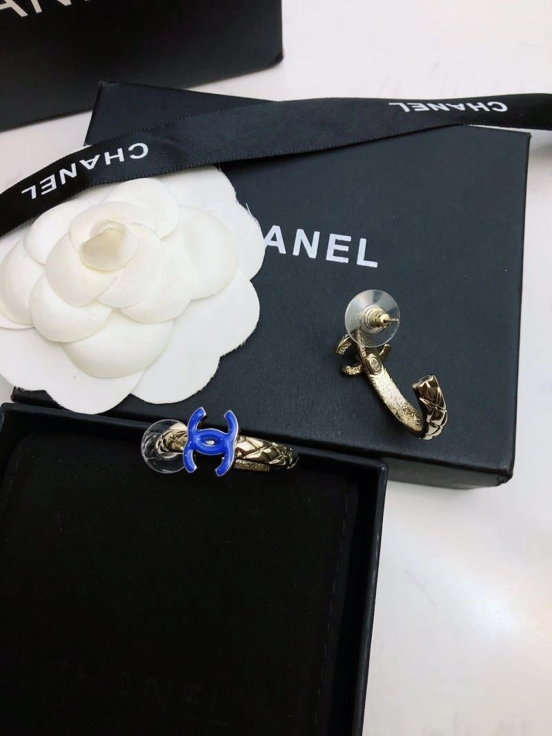 Chanel Earrings Durable 221317