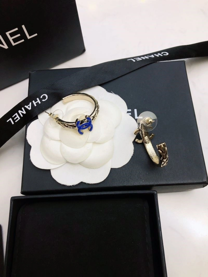 Chanel Earrings Durable 221317