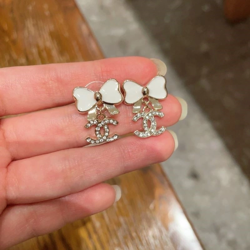 Chanel Earrings Breathable 221352