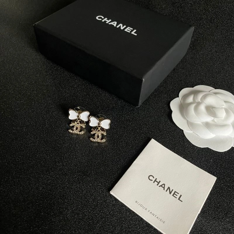 Chanel Earrings Breathable 221352