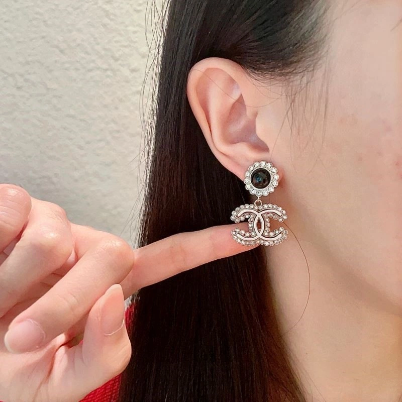Trendy Chanel Earrings 221306