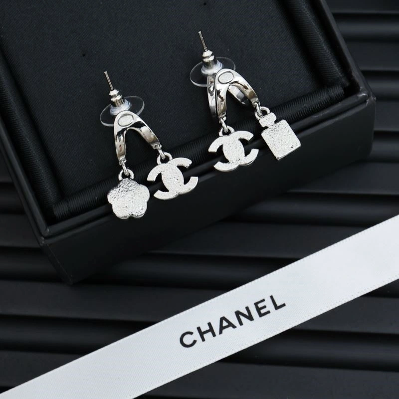 Chanel Earrings Tailored 221373