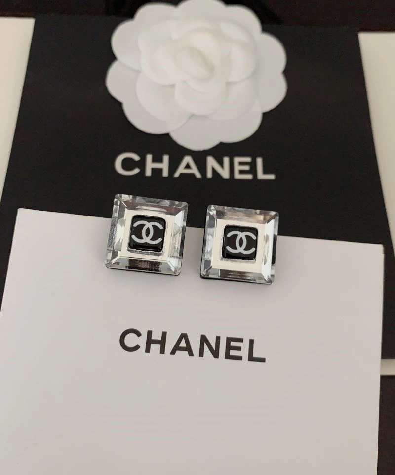 Chanel Earrings GoAnywhere 221302