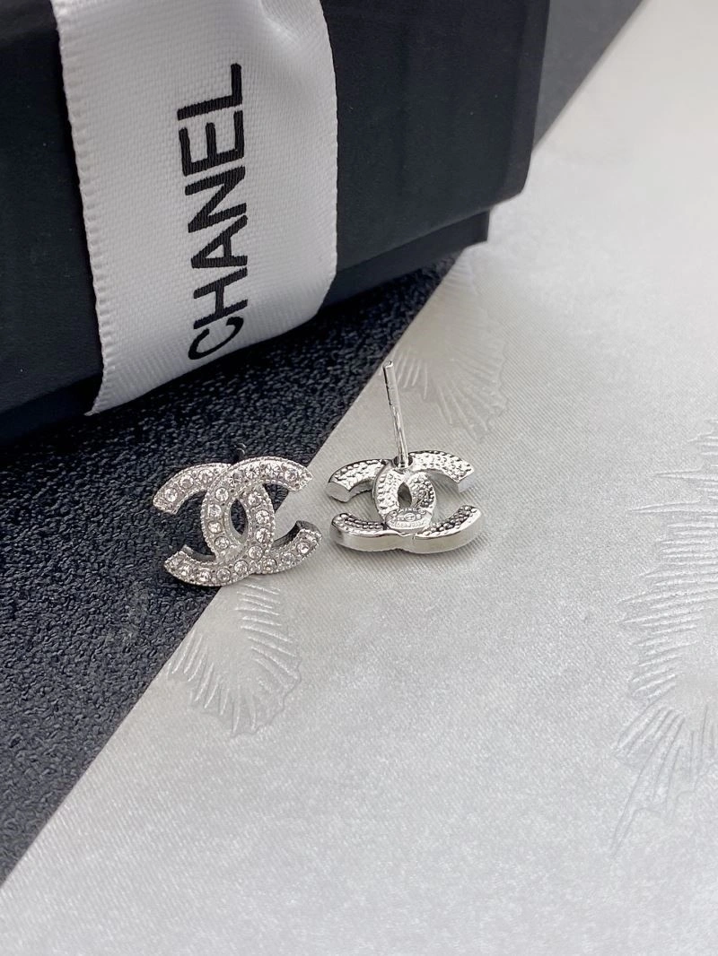 Chanel Earrings Snug 221291