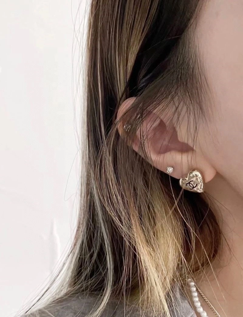 Chanel Earrings WaterResistant 221290