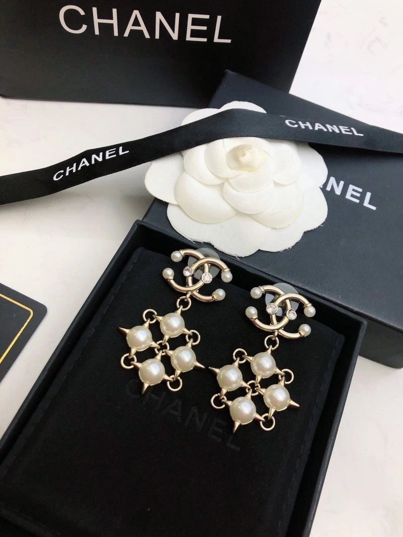 Chanel Earrings Lightweight 221286
