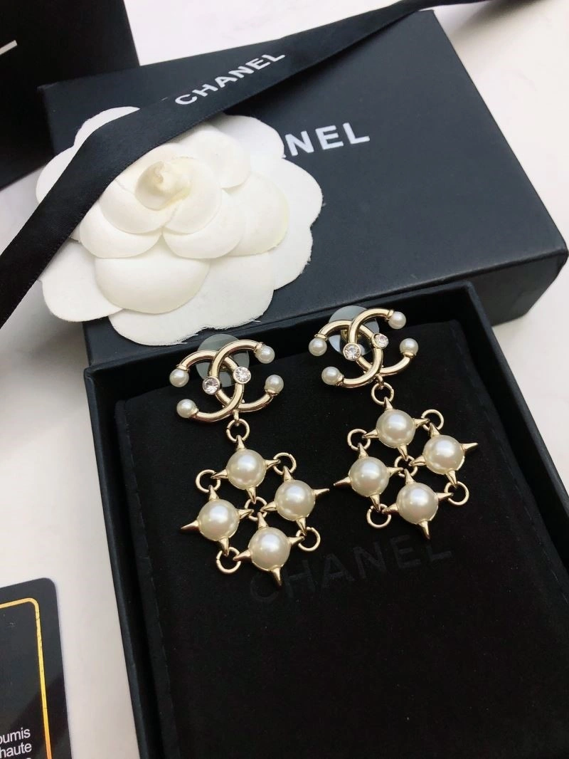Chanel Earrings Lightweight 221286