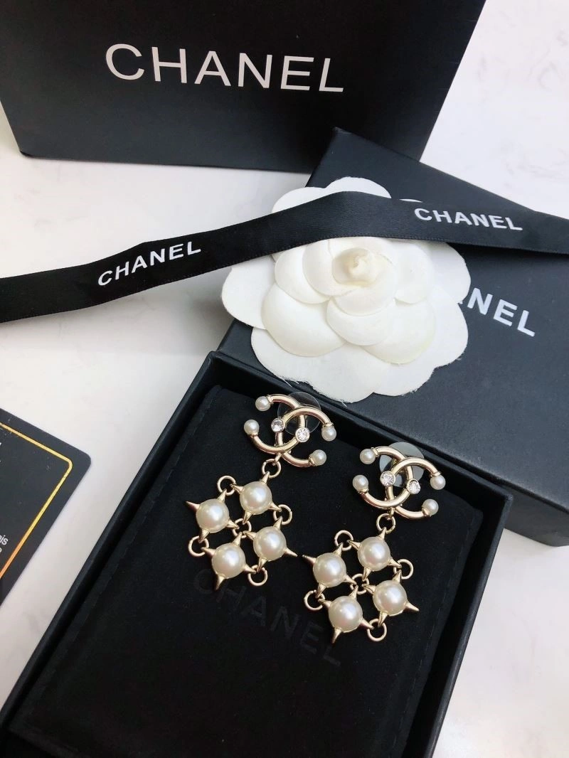 Chanel Earrings Lightweight 221286