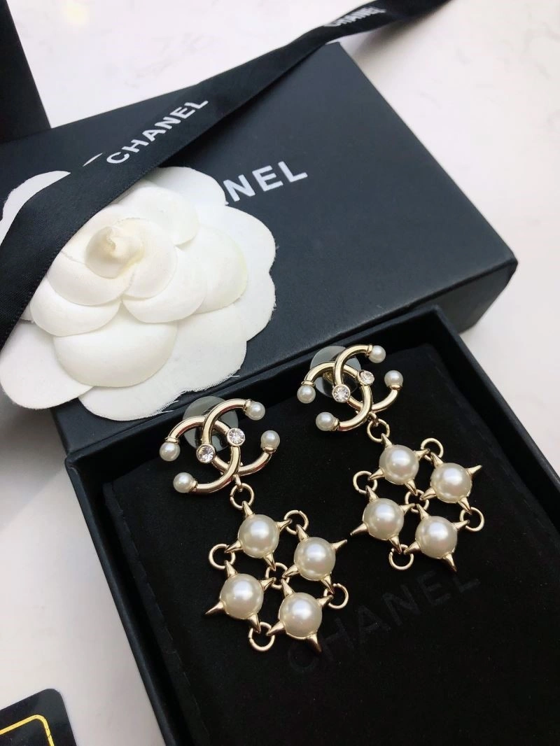Chanel Earrings Lightweight 221286
