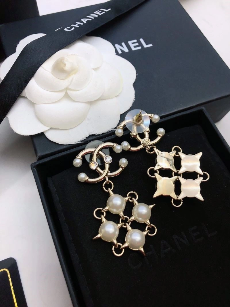 Chanel Earrings Lightweight 221286
