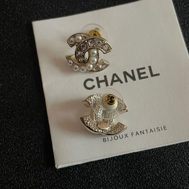 Chanel Earrings Comfortable 221285