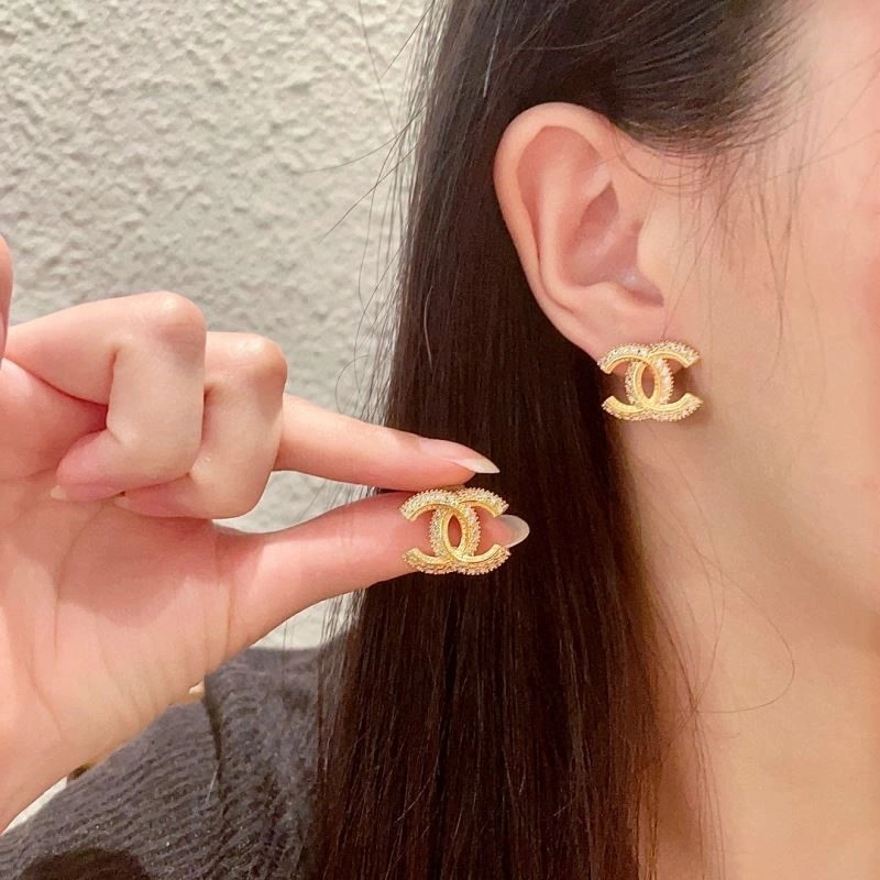 Effortless Chanel Earrings 221284