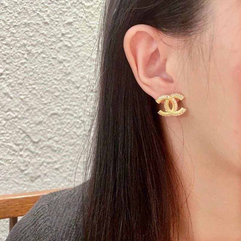 Effortless Chanel Earrings 221284