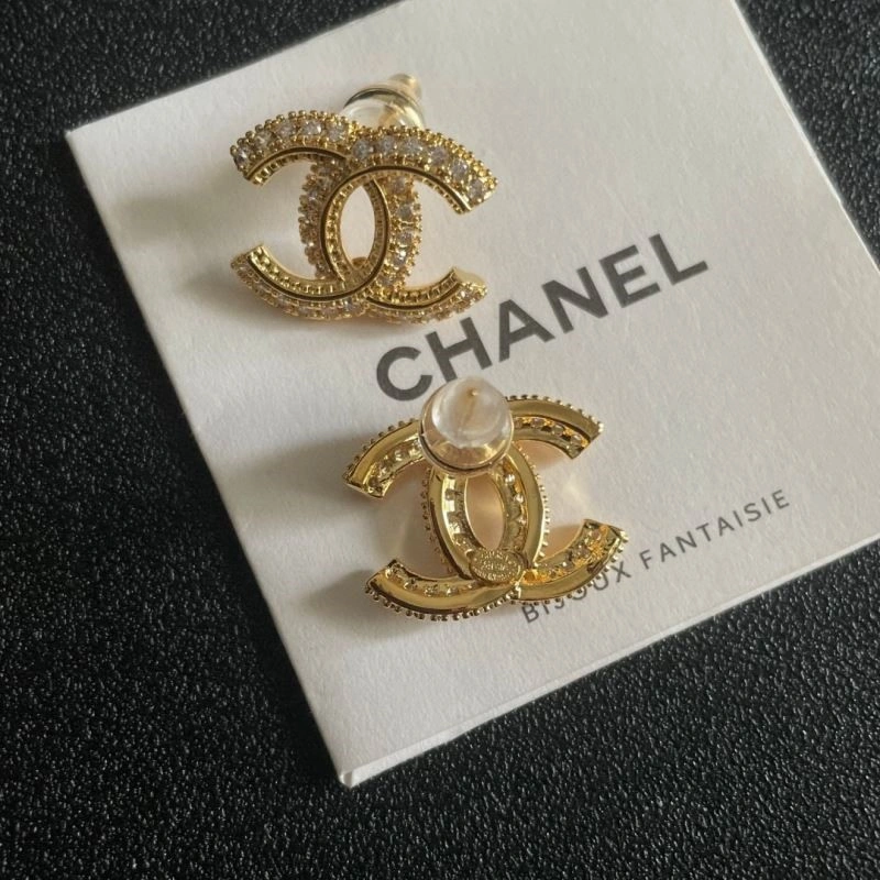 Effortless Chanel Earrings 221284
