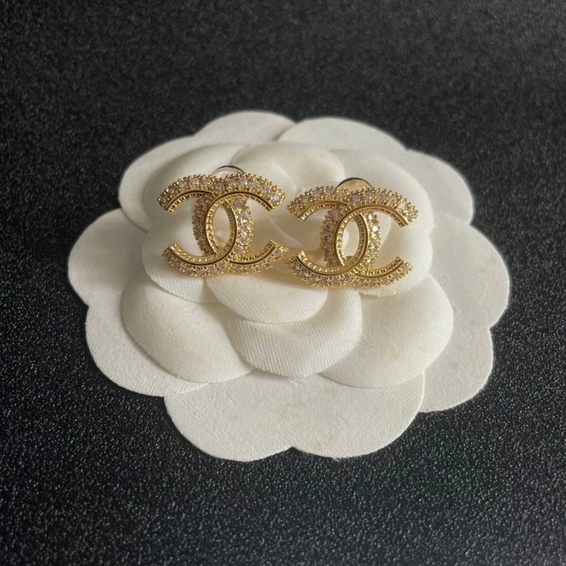 Effortless Chanel Earrings 221284